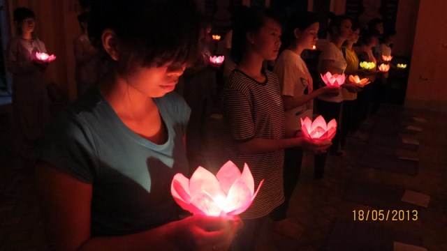 Khóa tu mừng ngày Phật đản với chủ đề ‘’ Tri ơn Phật đản sinh’’ tại chùa Sủi