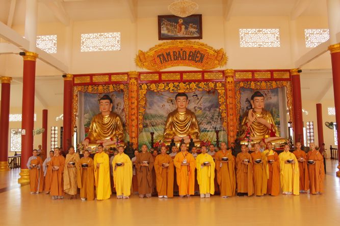 Đồng Tháp: Gieo trồng ruộng phước tại hội trại “Hiểu và Thương”