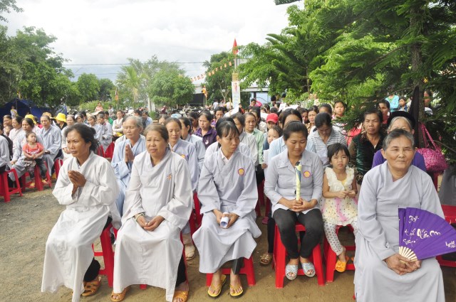 ĐăkNông: Chùa Linh Quang tổ chức đại Lễ Phật Đản PL 2557