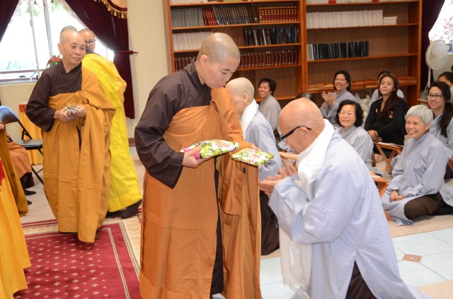 Hoa Kỳ: Chùa Phổ Từ tổ chức khóa tu học mùa hè 2013