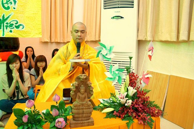 TP.HCM: Chùa Thiện Mỹ và Hội 14 Chữ dâng hoa, cúng trà mừng Phật đản