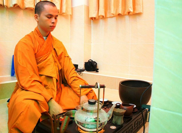 TP.HCM: Chùa Thiện Mỹ và Hội 14 Chữ dâng hoa, cúng trà mừng Phật đản