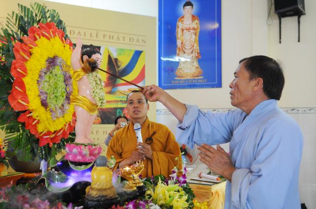 TP.HCM: Thiêng liêng đại lễ tắm Phật sơ sinh tại TV Pháp Hạnh