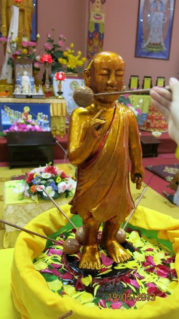 Khóa tu mừng ngày Phật đản với chủ đề ‘’ Tri ơn Phật đản sinh’’ tại chùa Sủi