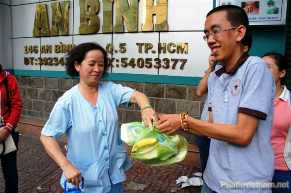 TP.HCM: Khóa tu Mật Pháp Đôi Bàn Tay tại chùa Thiện Mỹ