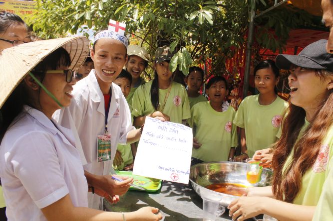 Đồng Tháp: Gieo trồng ruộng phước tại hội trại “Hiểu và Thương”