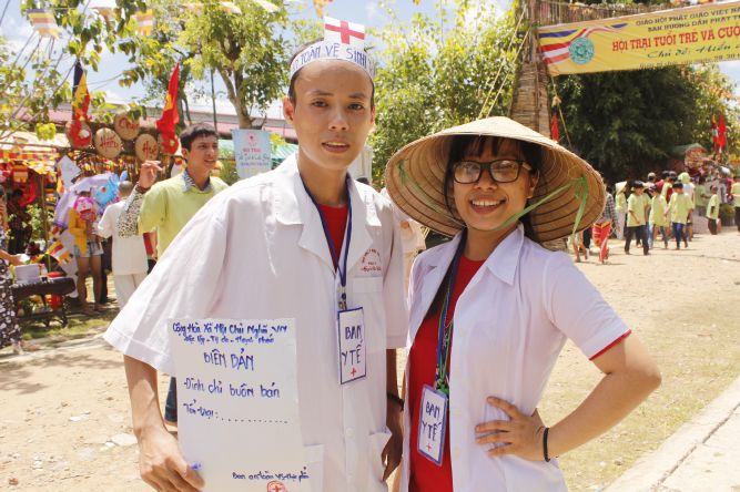 Đồng Tháp: Gieo trồng ruộng phước tại hội trại “Hiểu và Thương”