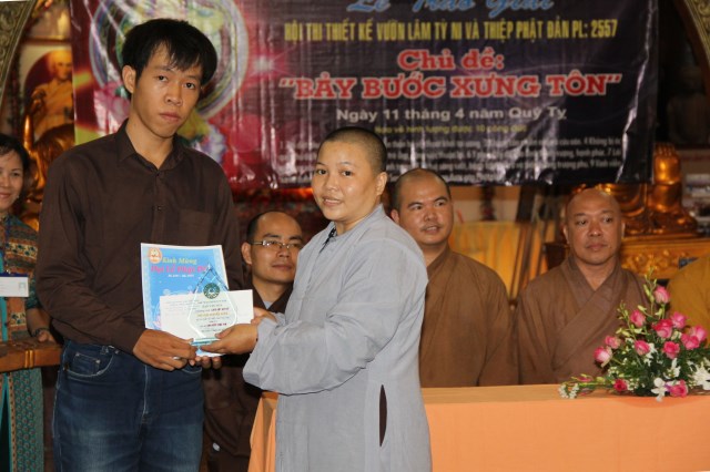 Lễ trao giải Hội thi thiết kế thiệp Phật đản lần thứ 1 tại Tp. HCM