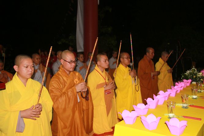 Đồng Tháp: Hội trại hiểu và thương - Ấn tượng đêm thắp nến nguyện cầu