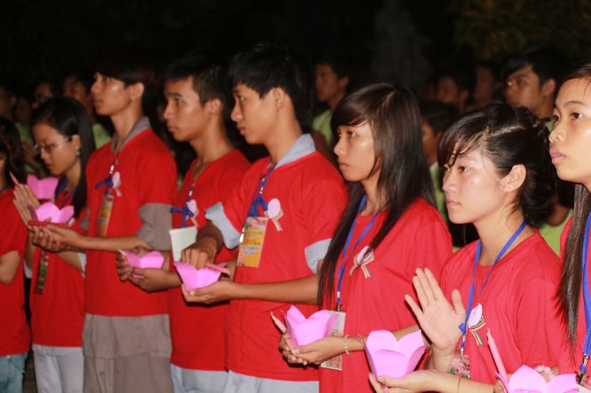 Đồng Tháp: Hội trại hiểu và thương - Ấn tượng đêm thắp nến nguyện cầu