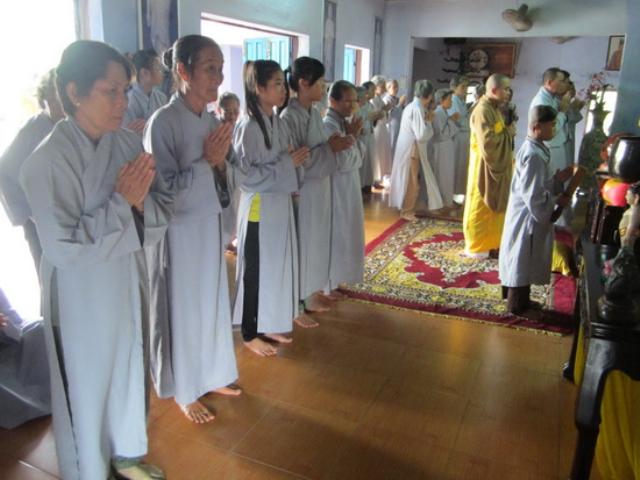 Đạo tràng Bát Quan Trai chùa Phước Lễ
