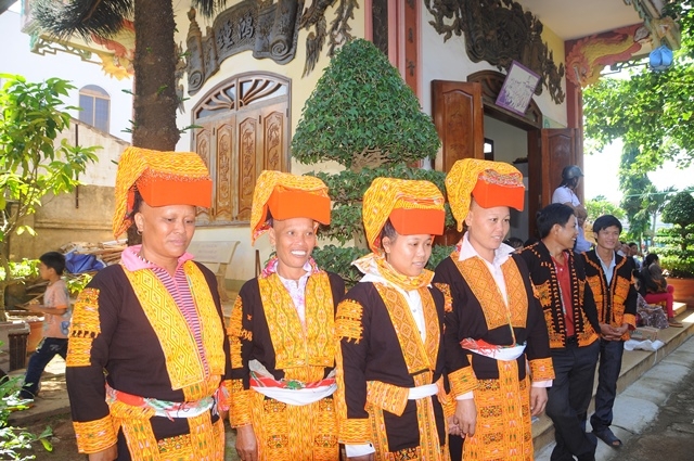 Ban Hoằng Pháp TW GHPGVN thăm trường hạ Đắk Nông