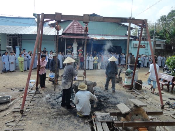 TP.HCM: Lễ đúc đại hồng chung chùa Pháp Thiện