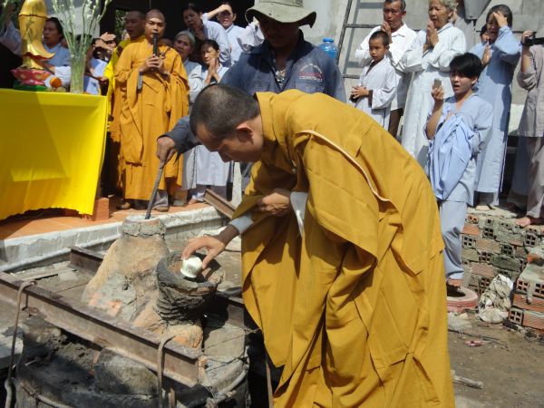 TP.HCM: Lễ đúc đại hồng chung chùa Pháp Thiện
