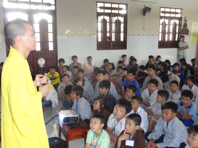 Long An: Điều con muốn nói tại khóa tu “Sống và Khát Vọng”