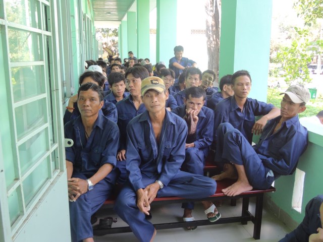 Quỹ từ thiện Đạo Phật Ngày Nay tặng quà tại TTBTXH Tân Hiệp - Bình Phước