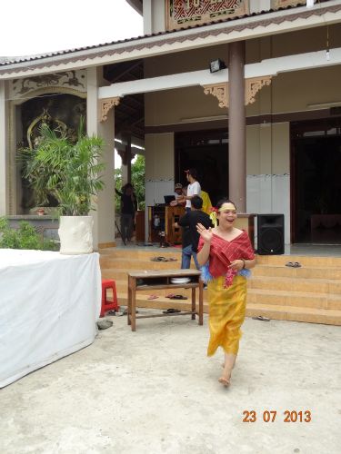 Long An: Hội chợ dành cho các bạn trẻ tại khóa tu “Sống và Khát Vọng”