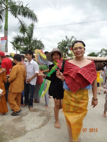 Long An: Hội chợ dành cho các bạn trẻ tại khóa tu “Sống và Khát Vọng”