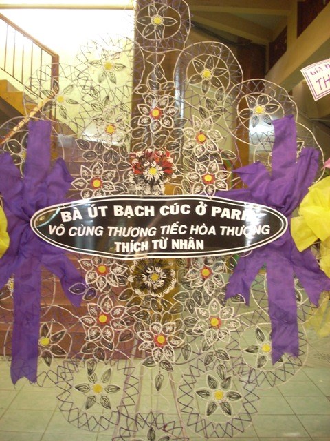 Chùm ảnh: Các đoàn viếng ĐLHT. Thích Từ Nhơn buổi sáng ngày thứ ba 28/4