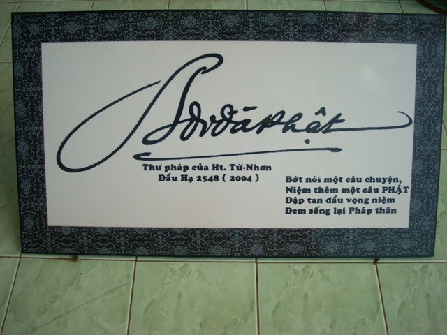 Chùm ảnh: Các đoàn viếng ĐLHT. Thích Từ Nhơn buổi sáng ngày thứ ba 28/4