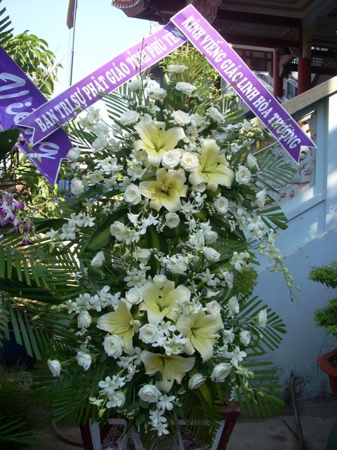 Chùm ảnh: Các đoàn viếng ĐLHT. Thích Từ Nhơn buổi sáng ngày thứ ba 28/4