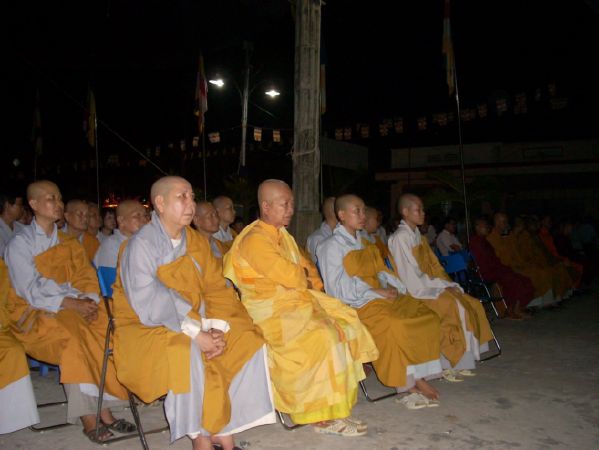 Phật giáo TX. Hà Tiên kính mừng Phật đản