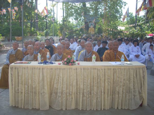 Phật giáo TX. Hà Tiên kính mừng Phật đản