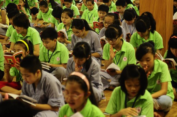 Hà Nội: Ngày đầu tiên khóa tu mùa hè tại chùa Nam Dư Thượng