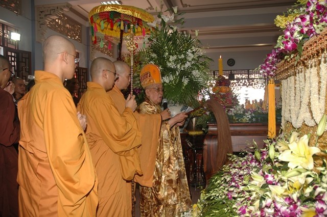 Chùm ảnh: Lễ trà tỳ nhục thân Đại lão HT. Thích Từ Nhơn