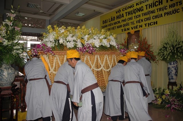 Chùm ảnh: Lễ trà tỳ nhục thân Đại lão HT. Thích Từ Nhơn