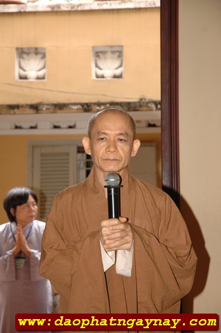 TP. HCM: Quan Âm Tu Viện cúng dường 13 trường hạ