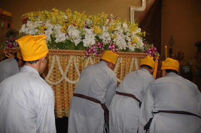 Chùm ảnh: Lễ trà tỳ nhục thân Đại lão HT. Thích Từ Nhơn