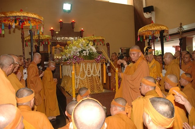 Chùm ảnh: Lễ trà tỳ nhục thân Đại lão HT. Thích Từ Nhơn