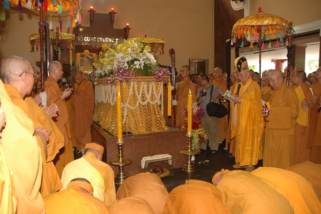Chùm ảnh: Lễ trà tỳ nhục thân Đại lão HT. Thích Từ Nhơn