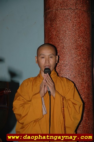 TP. HCM: Quan Âm Tu Viện cúng dường 13 trường hạ