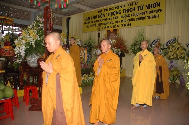 Chùm ảnh sáng ngày thứ 3 tang lễ: TW GHPGVN viếng giác linh ĐLHT. Thích Từ Nhơn