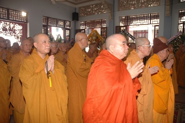 Chùm ảnh sáng ngày thứ 3 tang lễ: TW GHPGVN viếng giác linh ĐLHT. Thích Từ Nhơn