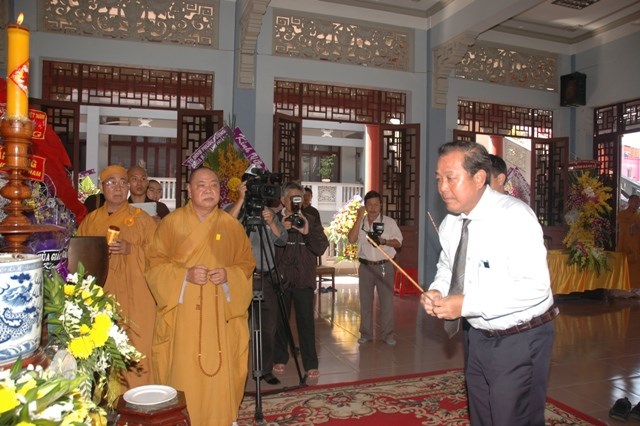 Chùm ảnh sáng ngày thứ 3 tang lễ: TW GHPGVN viếng giác linh ĐLHT. Thích Từ Nhơn