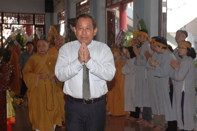 Chùm ảnh sáng ngày thứ 3 tang lễ: TW GHPGVN viếng giác linh ĐLHT. Thích Từ Nhơn