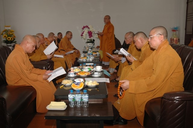 Chùm ảnh sáng ngày thứ 3 tang lễ: TW GHPGVN viếng giác linh ĐLHT. Thích Từ Nhơn