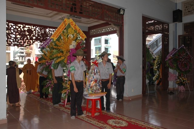 Chùm ảnh sáng ngày thứ 3 tang lễ: TW GHPGVN viếng giác linh ĐLHT. Thích Từ Nhơn