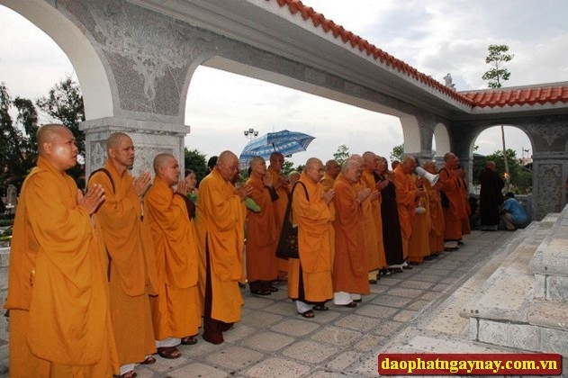 Bình Dương: Rực rỡ mùa Phật đản PL 2557