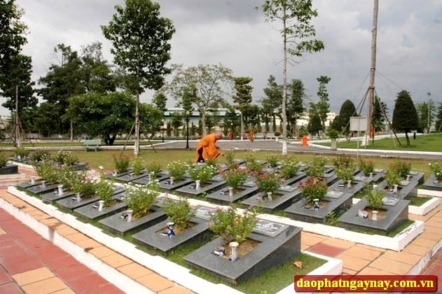 Bình Dương: Rực rỡ mùa Phật đản PL 2557