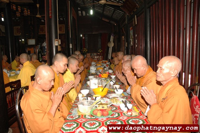 Chùm ảnh: Chư Tăng đang An cư tại trường hạ chùa Hội Khánh - Bình Dương