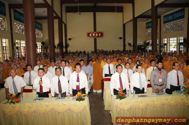 Bình Dương: Lễ đón nhận xác lập kỷ lục &quot;Tượng Phật Nhập Niết Bàn Nằm Trên Mái Chùa Dài Nhất Châu Á&quot;