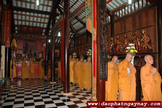 Chùm ảnh: Chư Tăng đang An cư tại trường hạ chùa Hội Khánh - Bình Dương