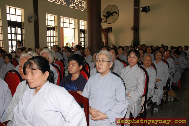 Bình Dương: Lễ đón nhận xác lập kỷ lục &quot;Tượng Phật Nhập Niết Bàn Nằm Trên Mái Chùa Dài Nhất Châu Á&quot;