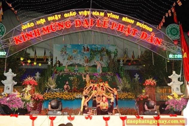 Bình Dương: Rực rỡ mùa Phật đản PL 2557