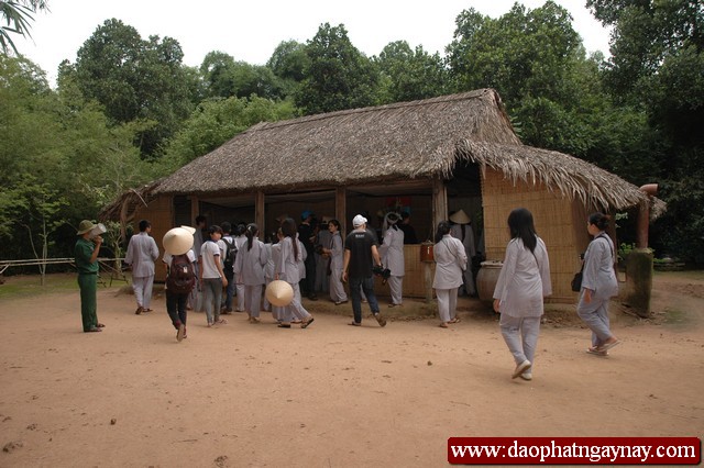 Khóa tu Gieo Hạt Từ Tâm 16: Đất thép Củ Chi