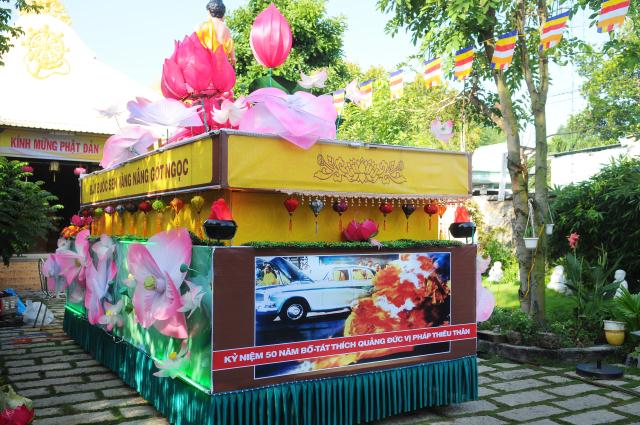 TP.HCM: Thiêng liêng đại lễ tắm Phật sơ sinh tại TV Pháp Hạnh